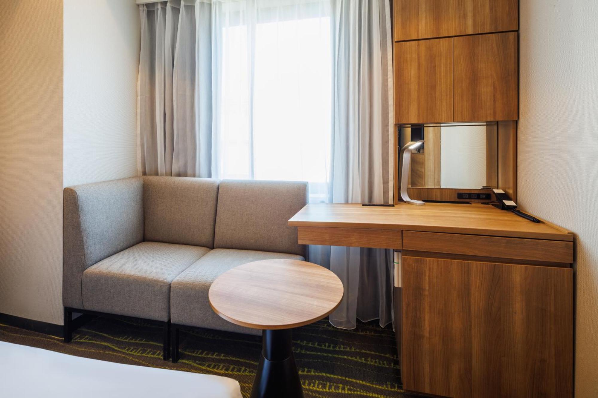 Hotel Jr-east Mets Shibuya